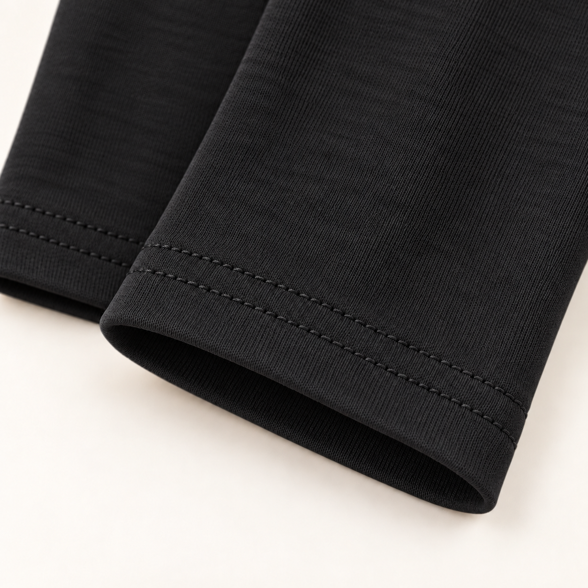 Kids’ Black 2-Piece Outfit – Long-Sleeve Round-Neck